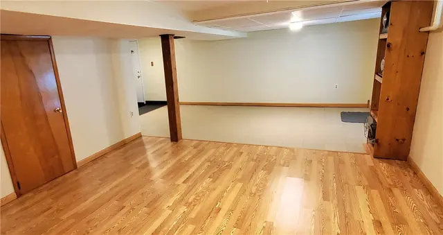 415 Hunter Dr gallery image 23