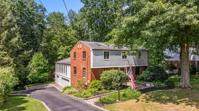 4151 Timberlane Dr gallery image 5