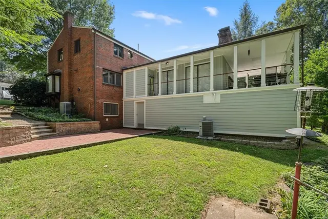 4151 Timberlane Dr gallery image 7