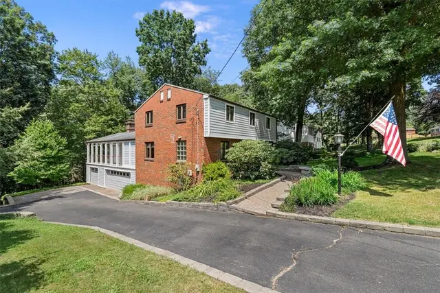 4151 Timberlane Dr gallery image 10