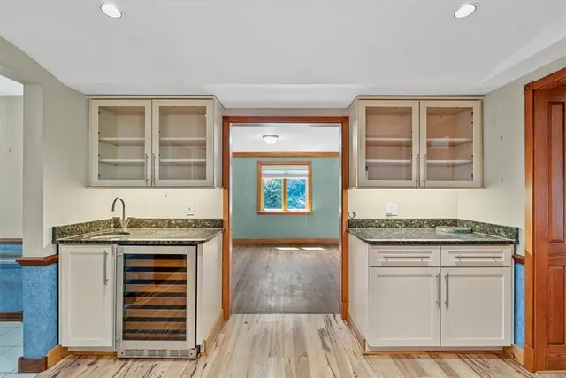 4151 Timberlane Dr gallery image 22
