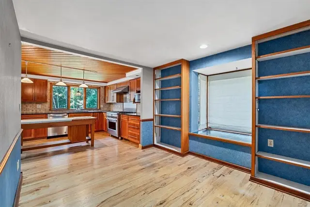 4151 Timberlane Dr gallery image 23