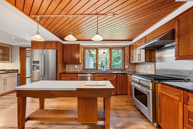 4151 Timberlane Dr gallery image 24