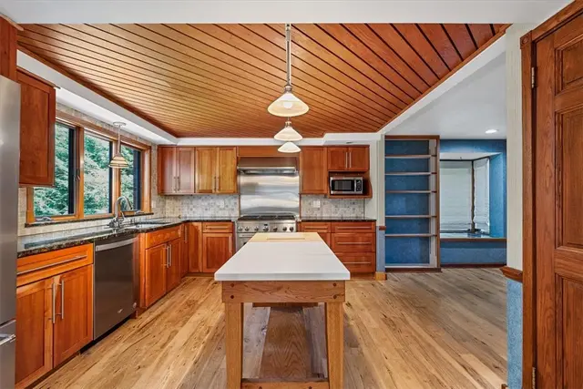 4151 Timberlane Dr gallery image 39