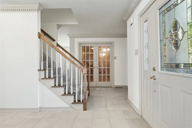 416 Chestnut Grove gallery image 19