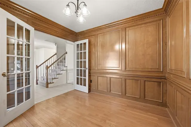 416 Chestnut Grove gallery image 21
