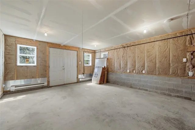 416 Chestnut Grove gallery image 27