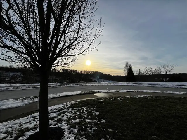 416 Fairmont Dr gallery image 5
