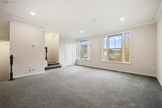 416 Fairmont Dr gallery image 7