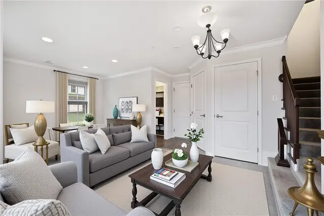 416 Fairmont Dr gallery image 12