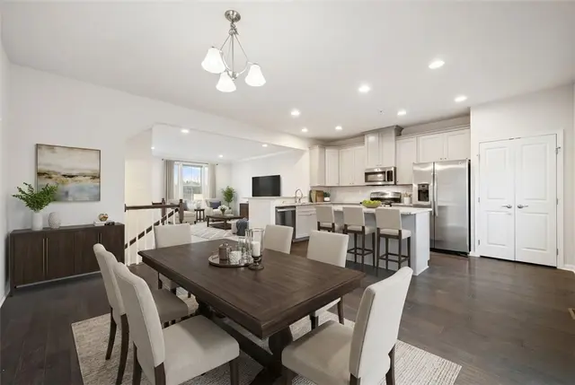 416 Fairmont Dr gallery image 16