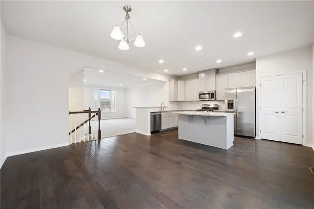 416 Fairmont Dr gallery image 17