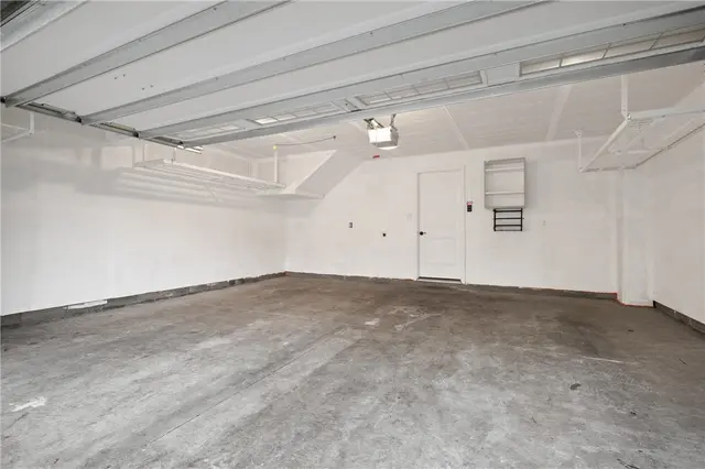 416 Fairmont Dr gallery image 41