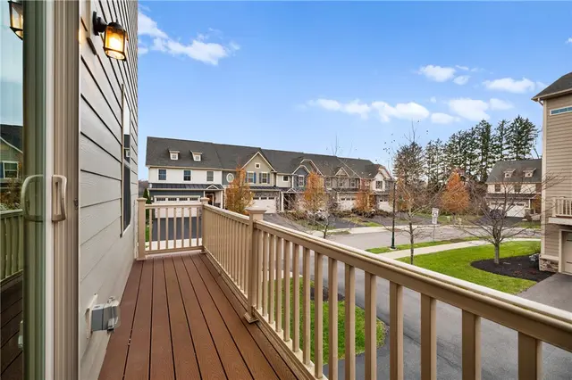 416 Fairmont Dr gallery image 43
