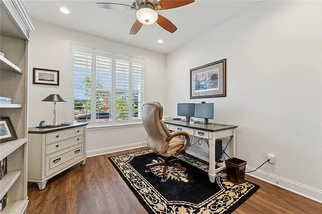 416 Freedom Dr gallery image 3