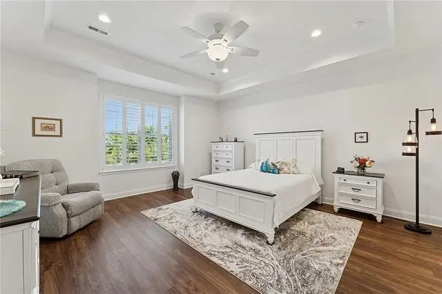 416 Freedom Dr gallery image 5