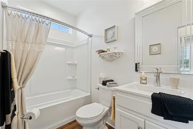416 Freedom Dr gallery image 23
