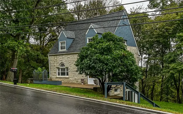 4166 Mount Royal Blvd