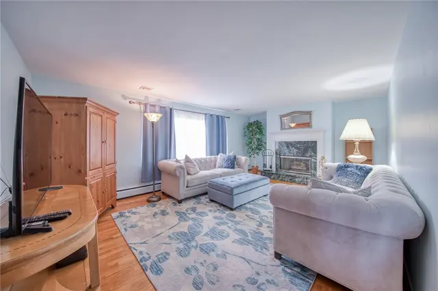 4166 Timberlane Dr gallery image 6