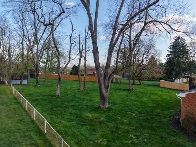 4166 Timberlane Dr gallery image 11