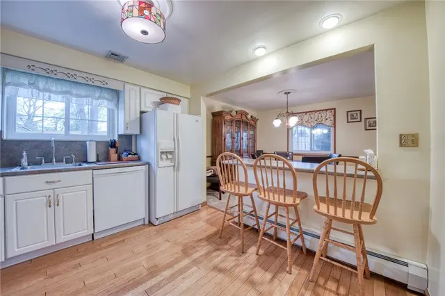 4166 Timberlane Dr gallery image 17