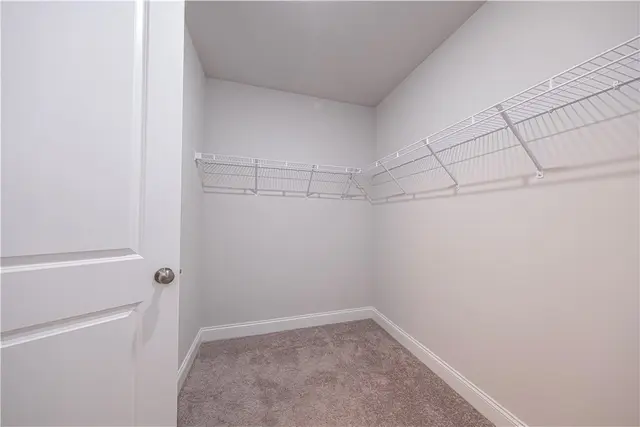 417 Roebling Ct gallery image 32
