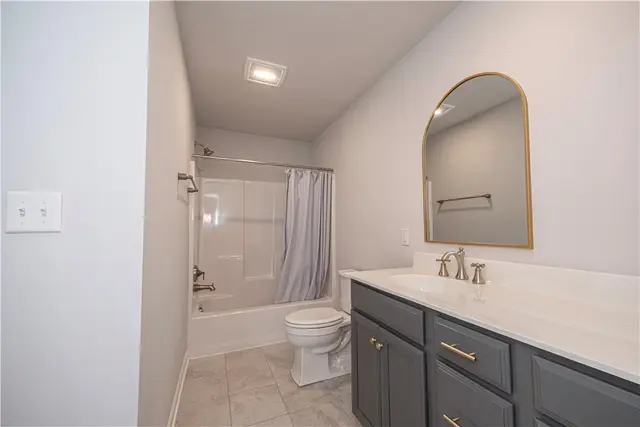 417 Roebling Ct gallery image 33