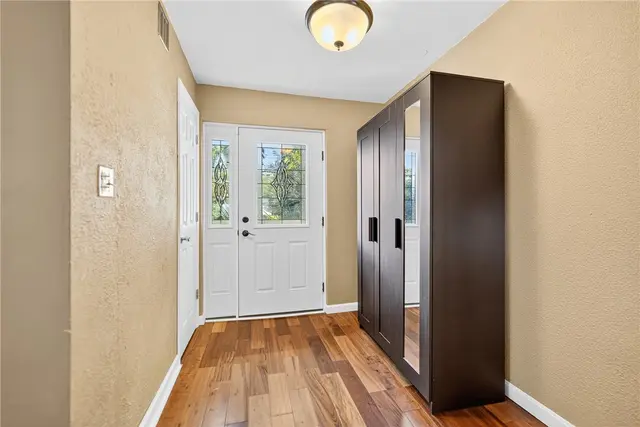 418 Hunter gallery image 17