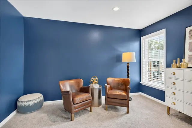 419 Roebling Ct gallery image 9