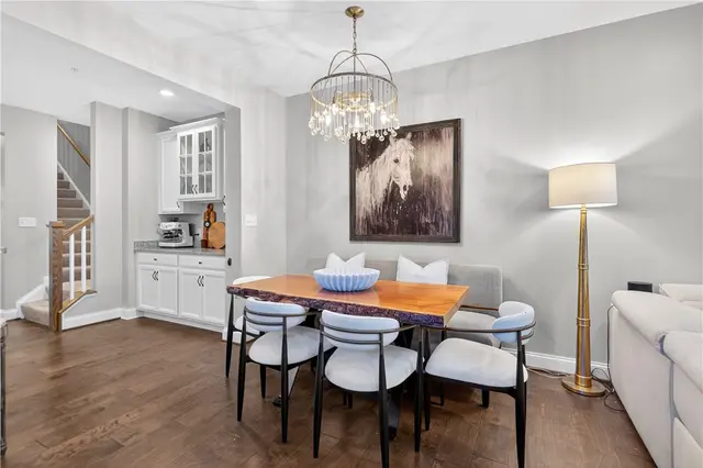 419 Roebling Ct gallery image 19