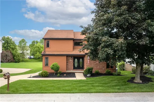 419 Woodcock Dr