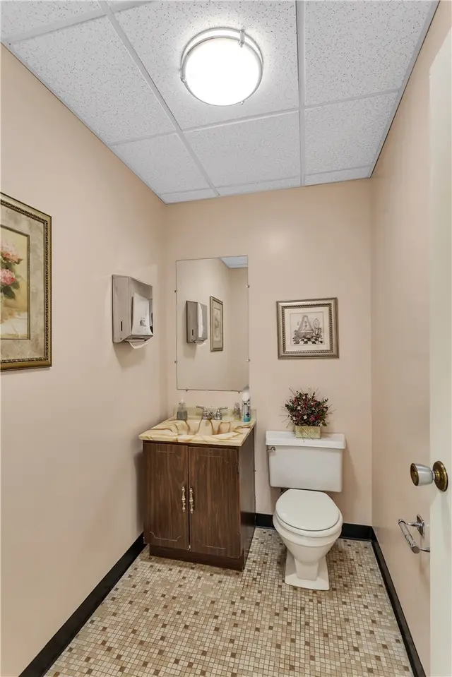 4203 Charlemagne Cir 4203 gallery image 39