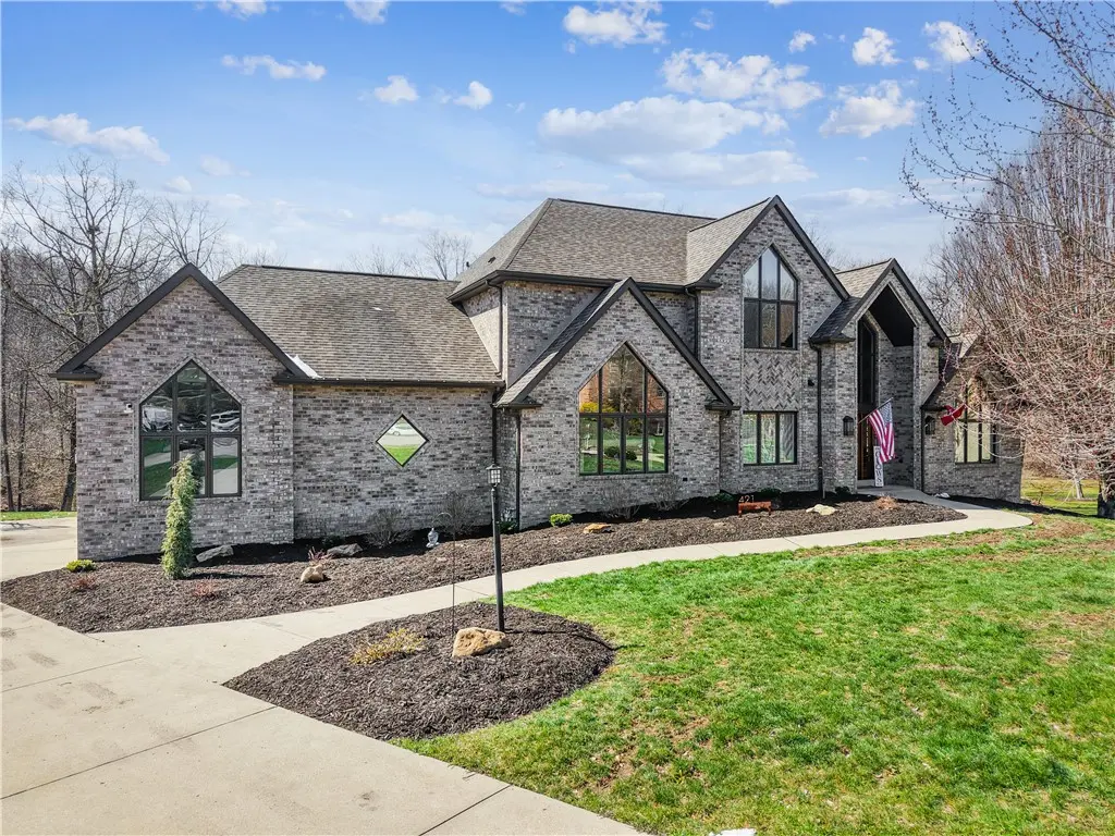 421 Lenox Ct