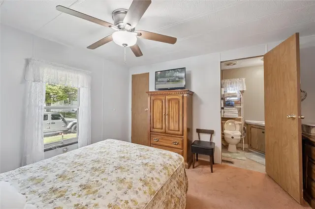 421 Perry Cir gallery image 5