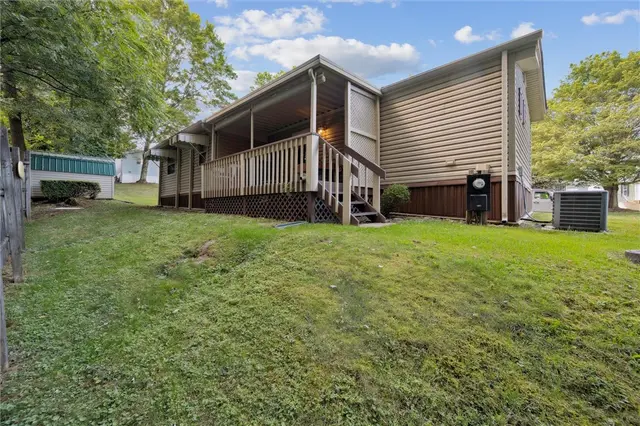 421 Perry Cir gallery image 8