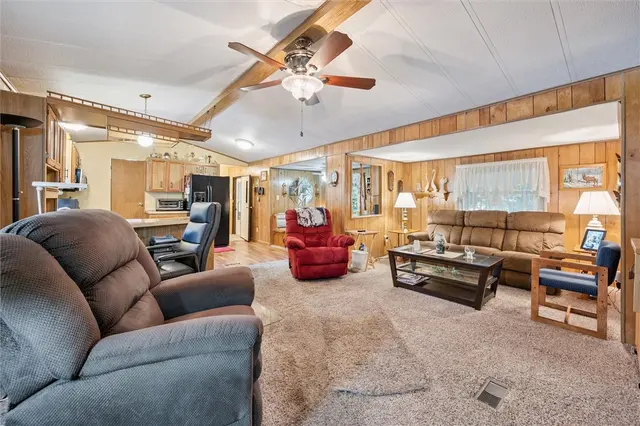 421 Perry Cir gallery image 12