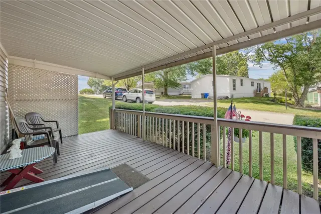 421 Perry Cir gallery image 13