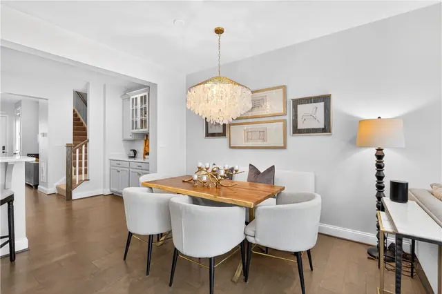 421 Roebling Ct gallery image 14