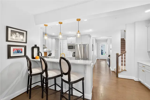 421 Roebling Ct gallery image 27