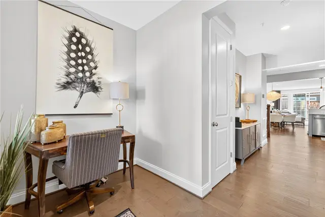 421 Roebling Ct gallery image 33