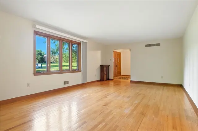 4219 Wembleton Dr gallery image 26