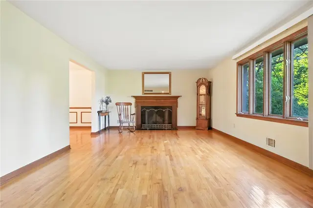 4219 Wembleton Dr gallery image 16
