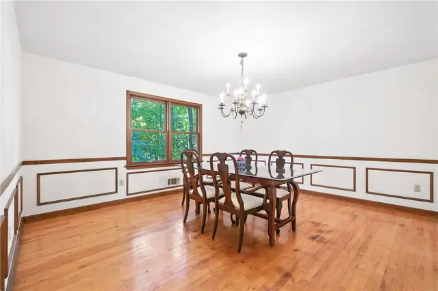 4219 Wembleton Dr gallery image 36