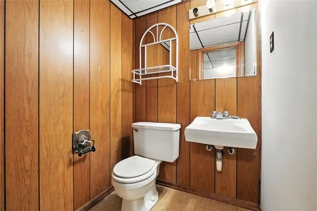 4219 Wembleton Dr gallery image 37