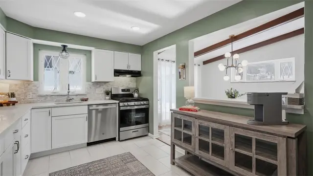 422 Wimer Dr gallery image 8