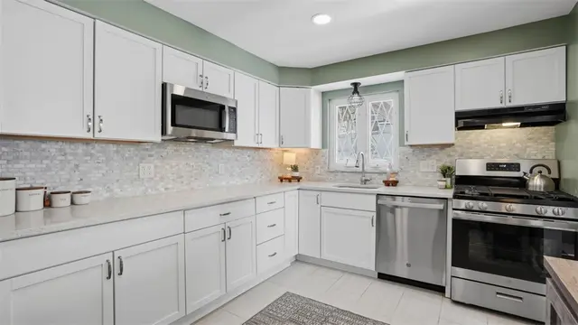 422 Wimer Dr gallery image 9