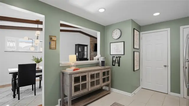 422 Wimer Dr gallery image 11