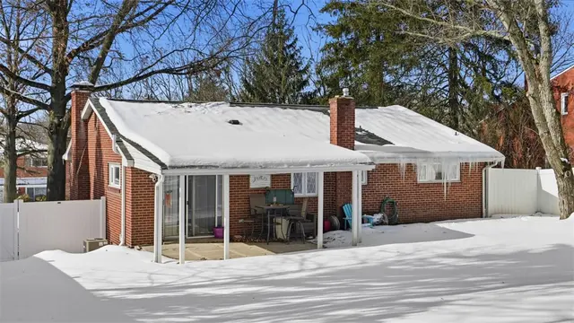 422 Wimer Dr gallery image 16