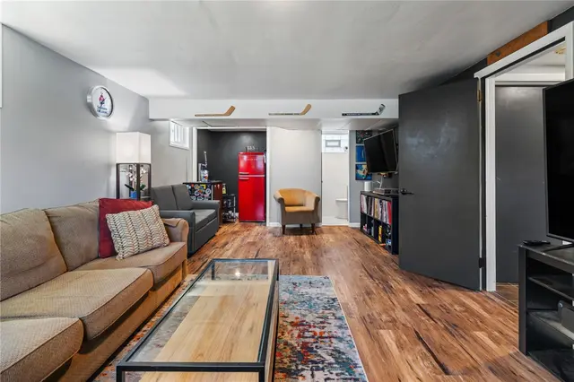 4221 El Rancho Dr gallery image 11