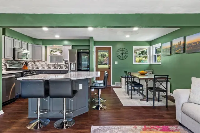 4221 El Rancho Dr gallery image 13